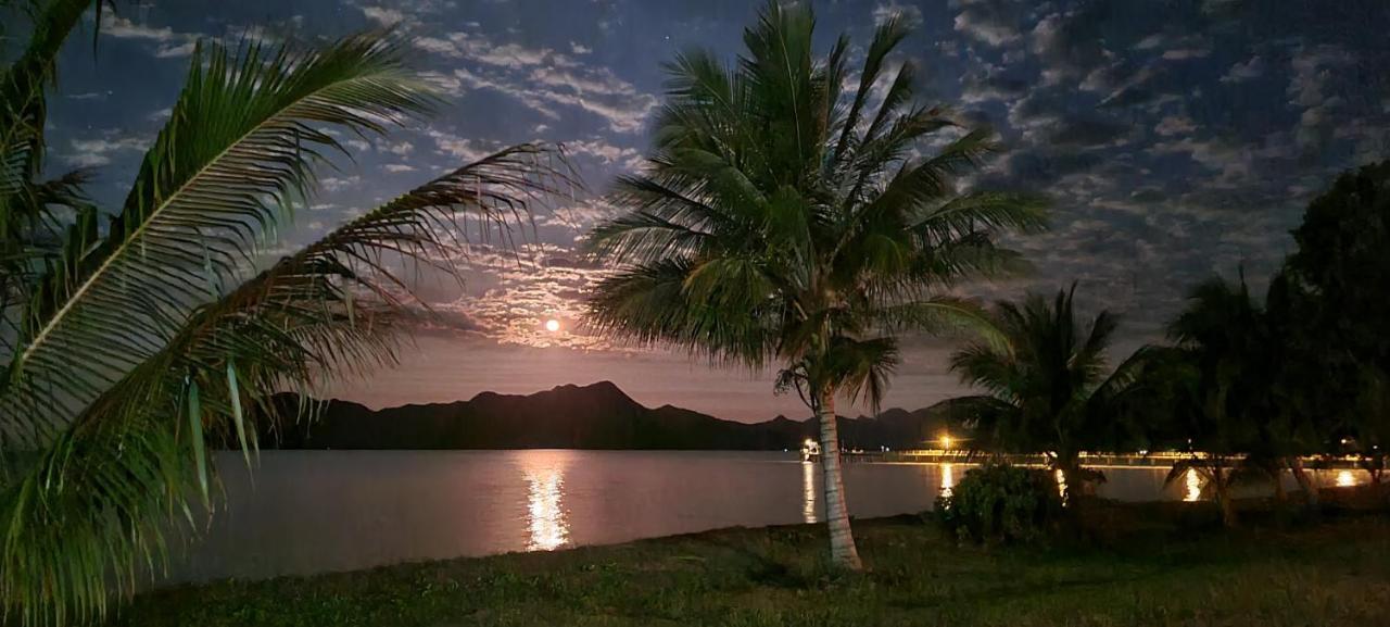 Cardwell Beachfront Motel Экстерьер фото