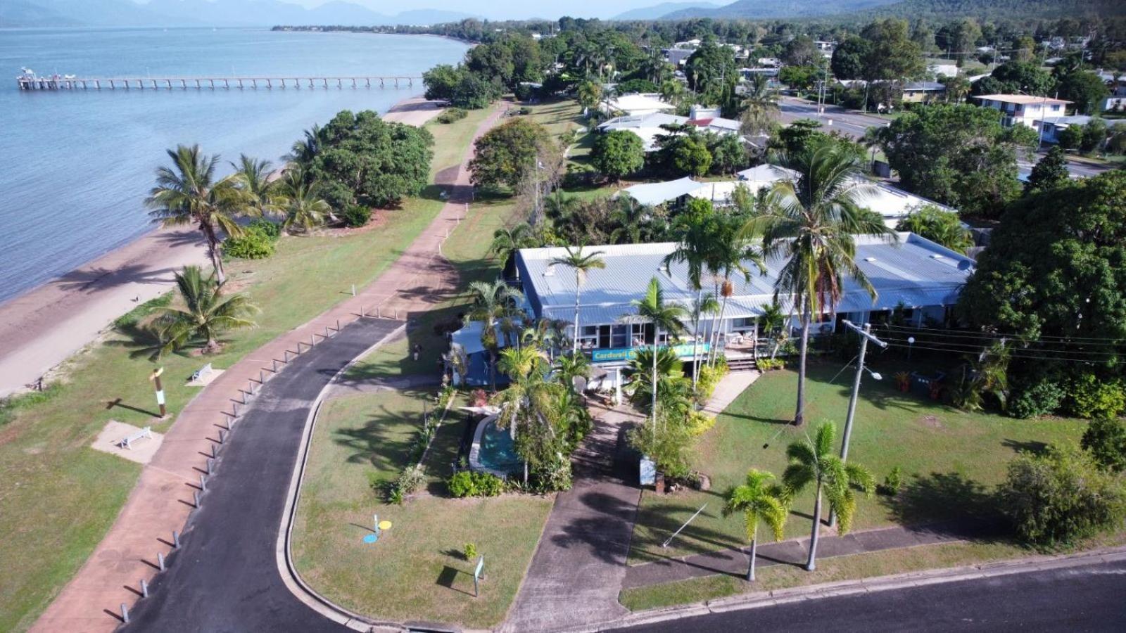 Cardwell Beachfront Motel Экстерьер фото